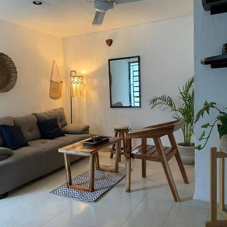 Villa Private Full House With Pool And Cozy Patio à Valladolid  Extérieur photo