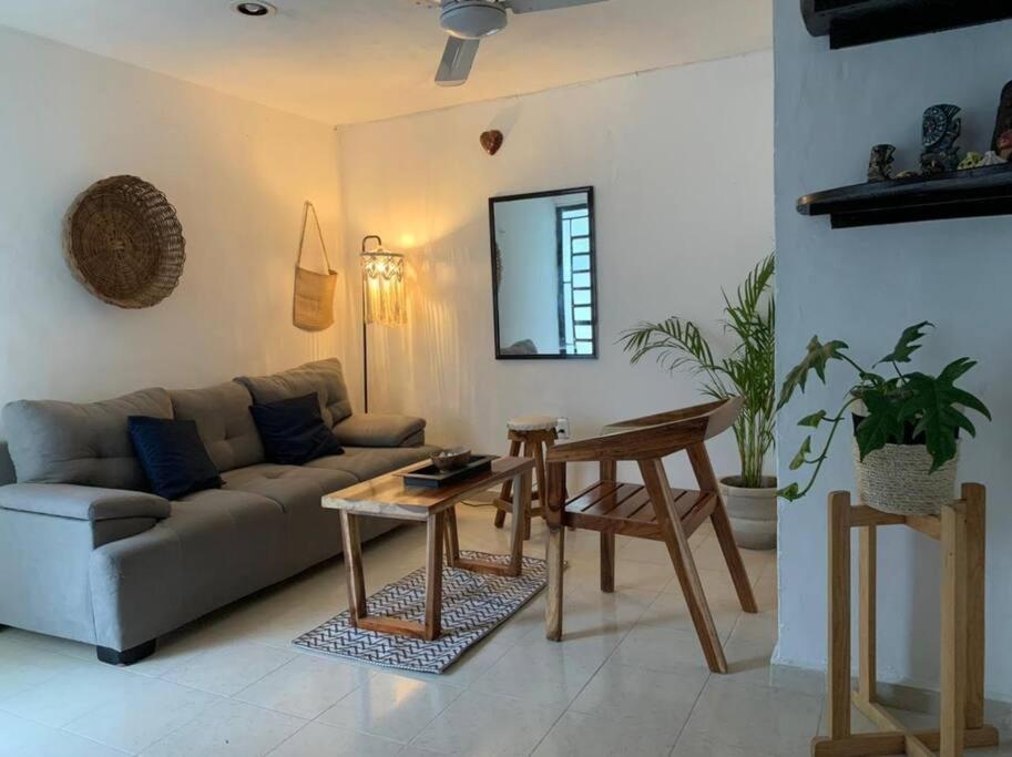 Villa Private Full House With Pool And Cozy Patio à Valladolid  Extérieur photo